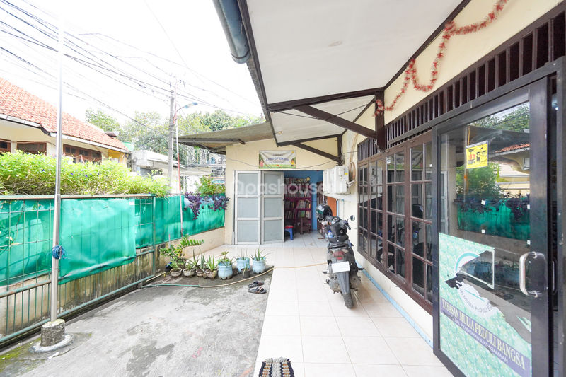 Jalan Buni Cipayung