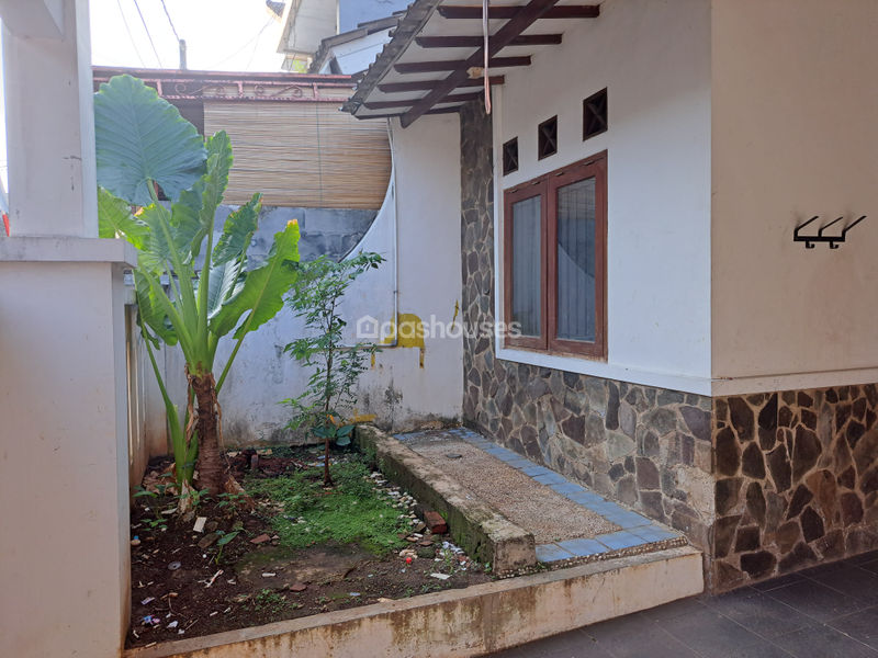 Perumahan Villa Dago Pamulang Blok J8 No.27