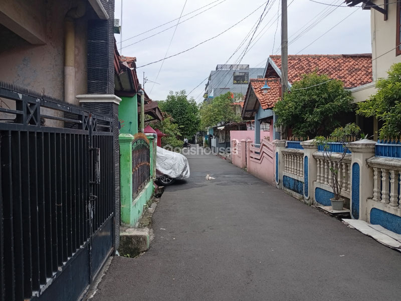 Jalan Alia 8 No.9 Bekasi