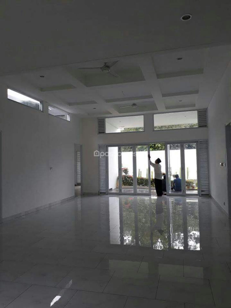 Jalan GOR Barat Pemda