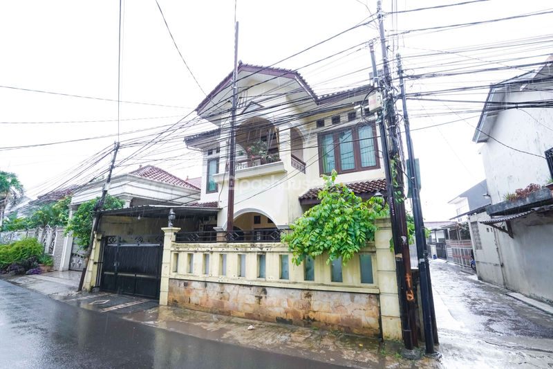 Jalan Tanjung Barat Selatan