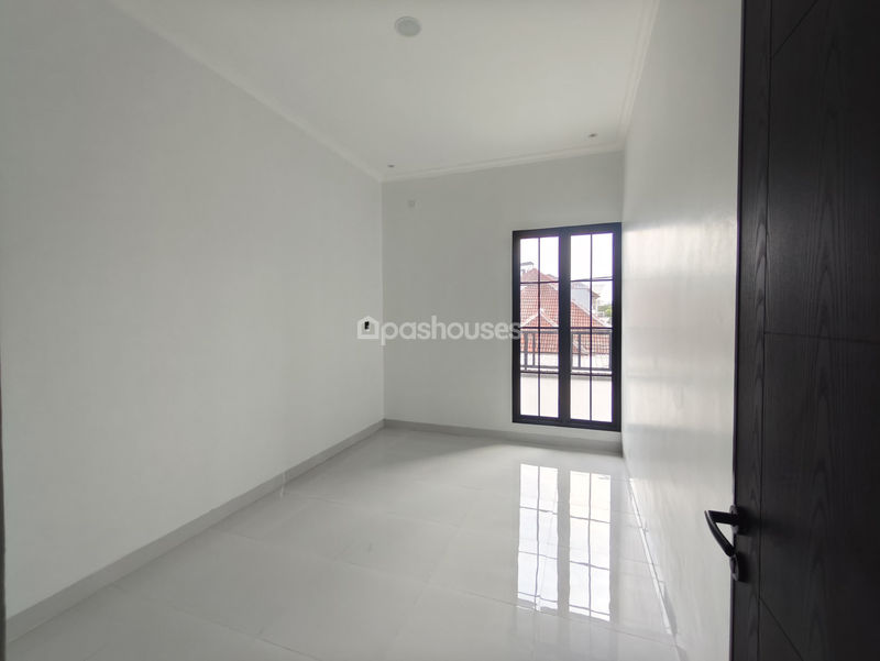 Taman Harapan Baru Blok B4 No.22