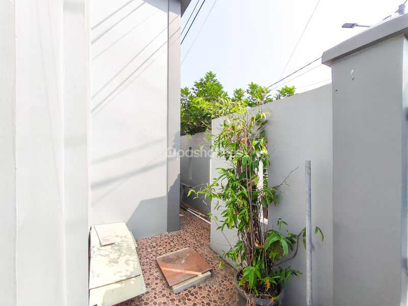 Perumahan Harapan Indah Cluster Boulevard Hijau Blok F3 No.12A