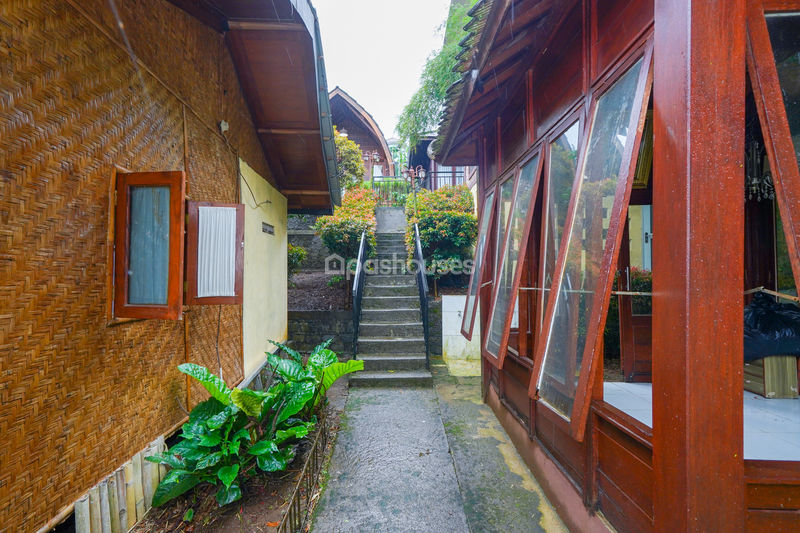 Villa Saung Ibu Bogor