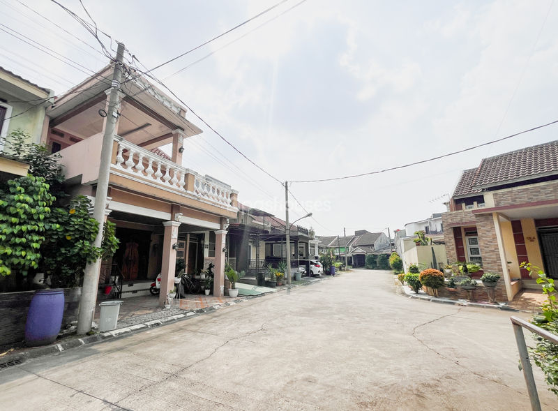 Perumahan Mutiara Gading Timur