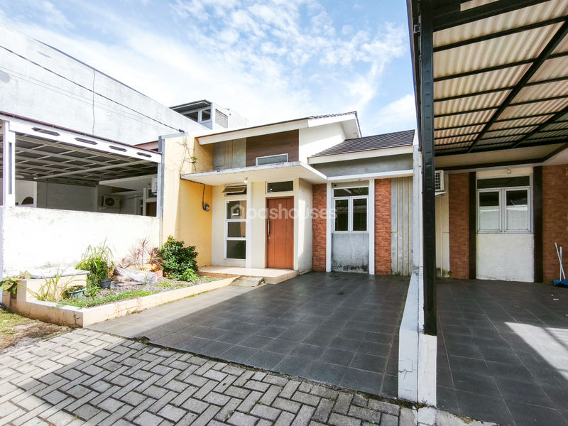 Metro Residence Cluster Pinewood Blok D3 No.9