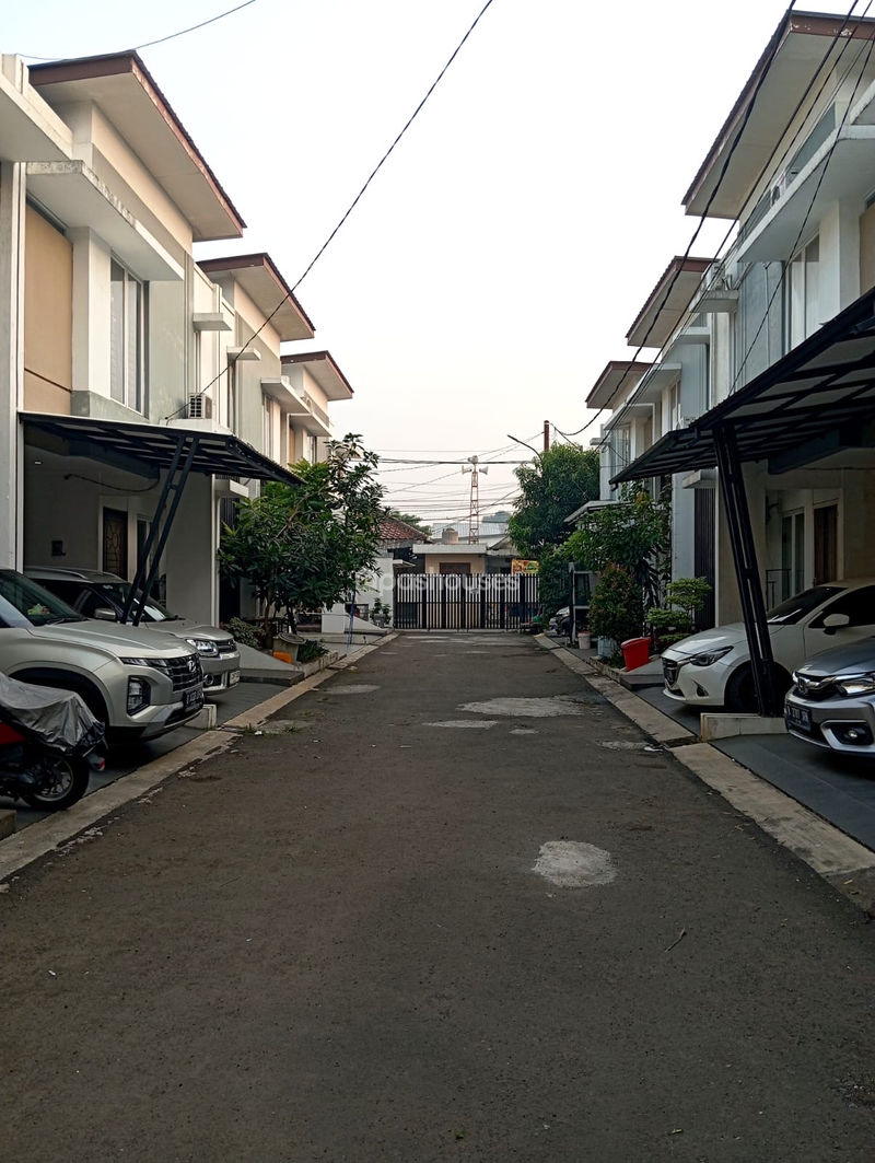 Green Urban Townhouse Kav.10