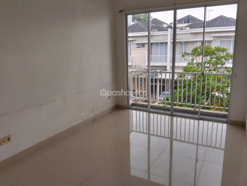Grand Cibubur Country Cluster Royal Wood