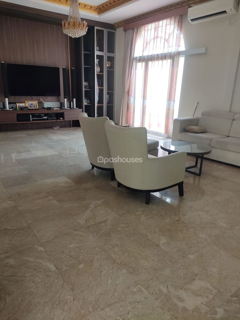 Perumahan Fontainebleau Golf Residence Kav.133