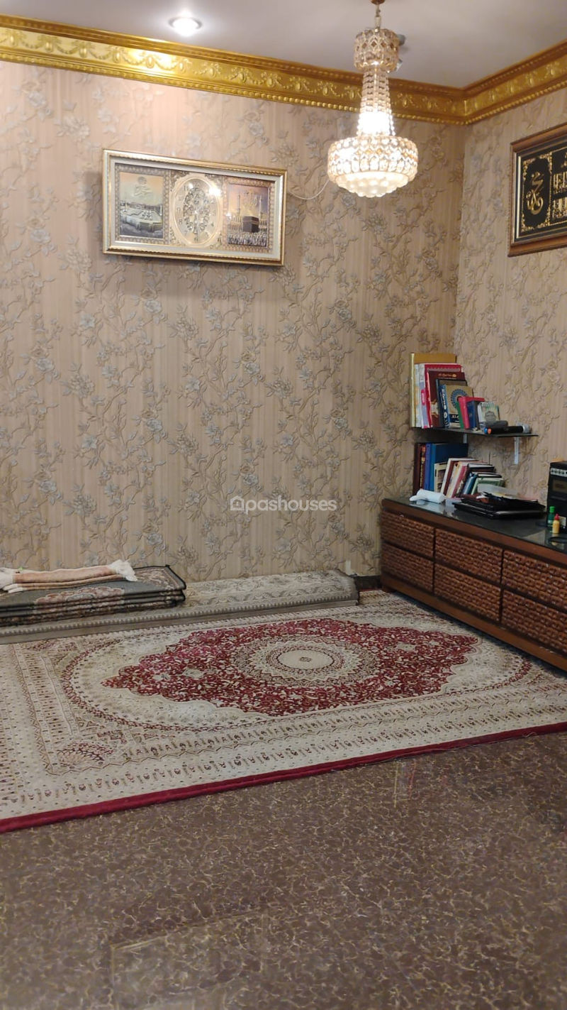 Royal Tajur Residence