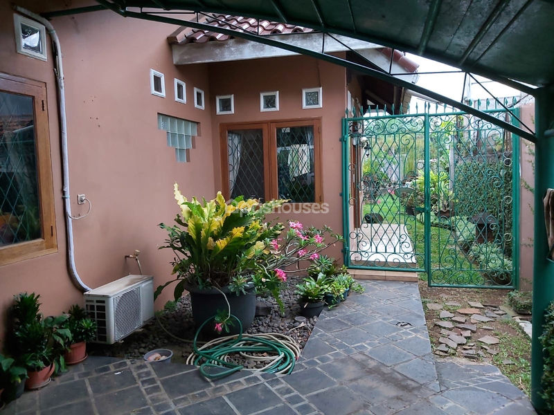 Jalan Cendrawasih Blok A No.888