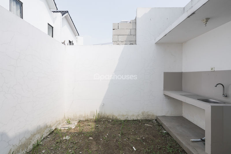 Darmawangsa Residence Blok SC 3 No.15
