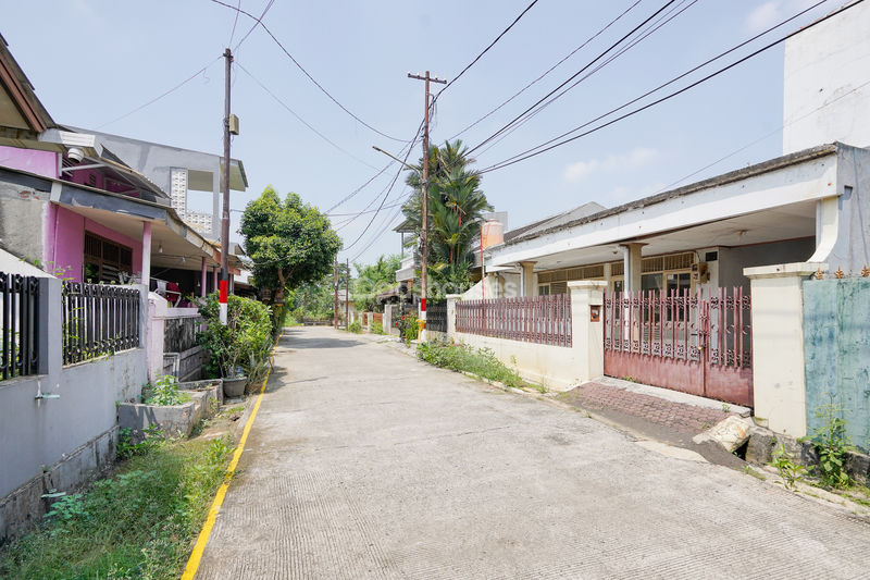 Jalan Kemang Raya Bekasi