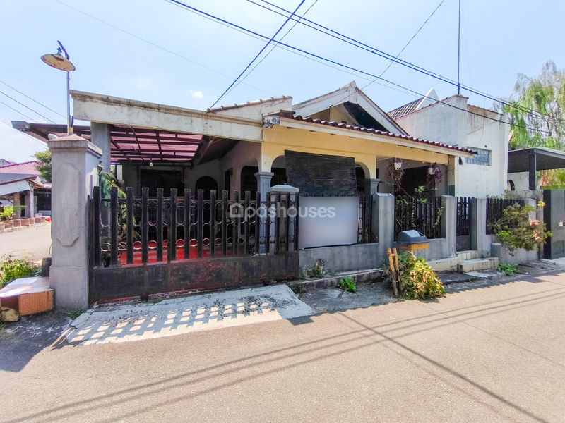 Jalan Mawar Merah Bogor