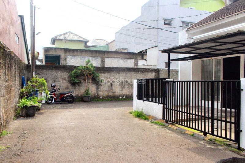 Pondok Cina Residence 2