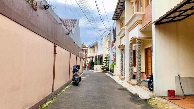 Calista Regency 9