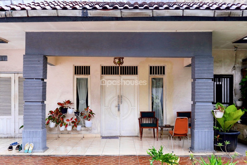 Jalan Lenteng Agung Raya