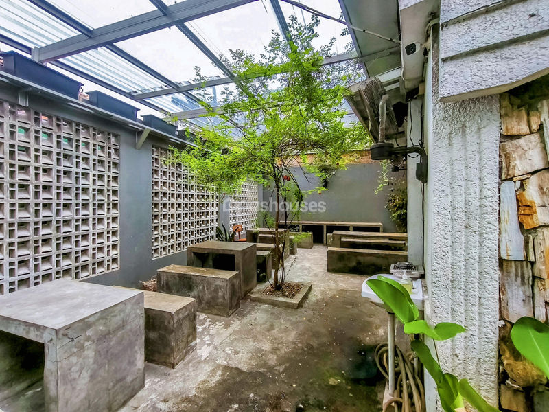 Jalan MT Haryono No.37 Tangerang