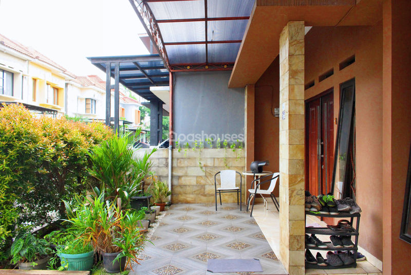 The Flower Residence III
