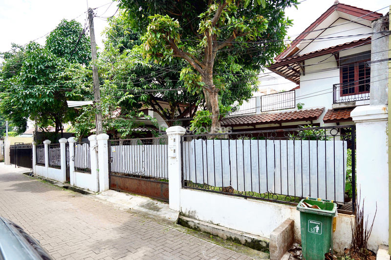 Jalan SMA Pangudi Luhur
