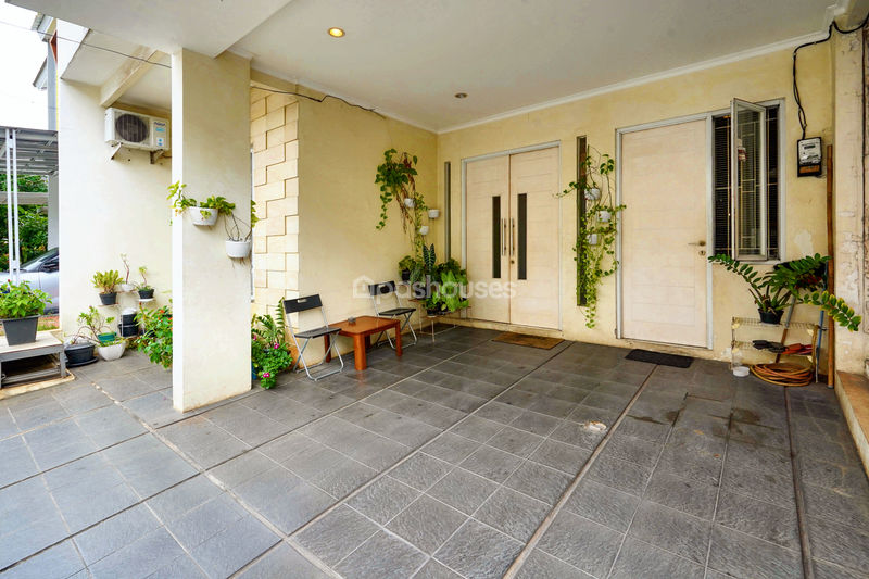 Risna Residence