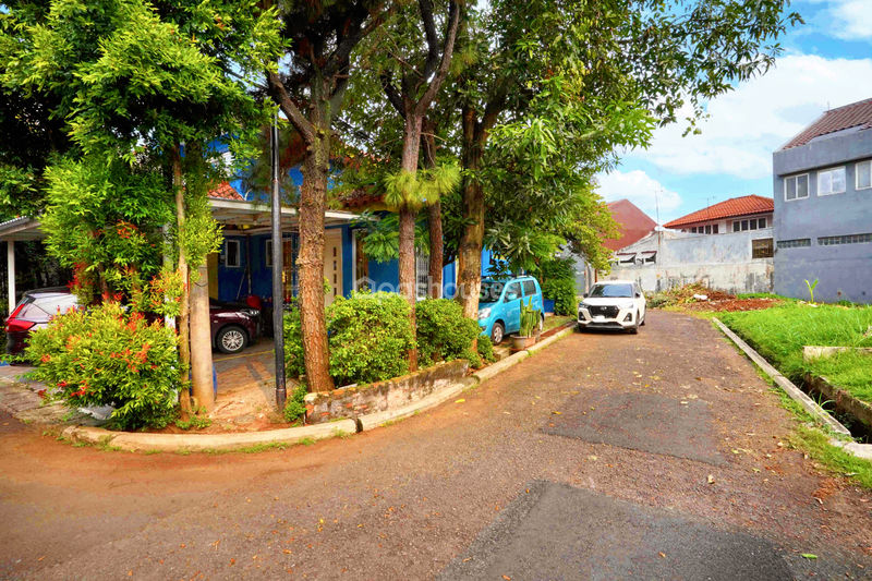 Taman Parahyangan 1