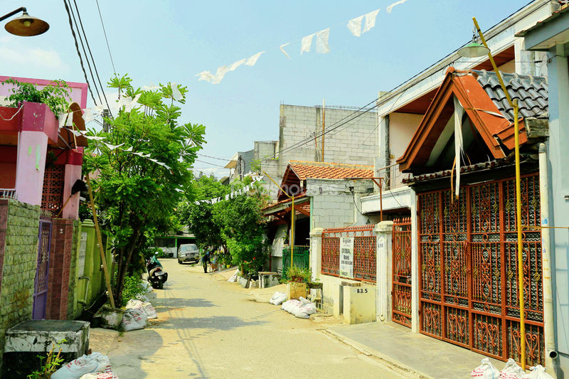 Komplek SBS Jl.Bengawan Solo Raya Blok B