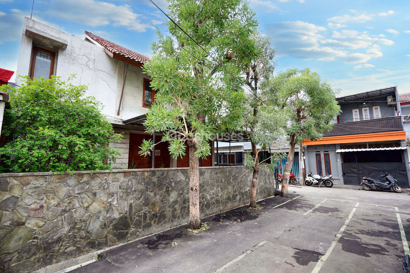 Villa Mutiara Gading 2 Cluster Alamanda
