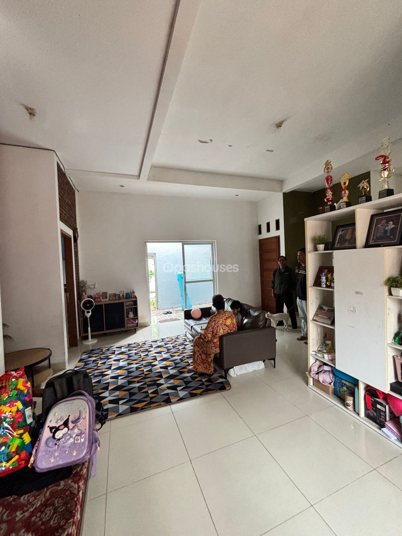 Jalan Cimanggu 4 No.57