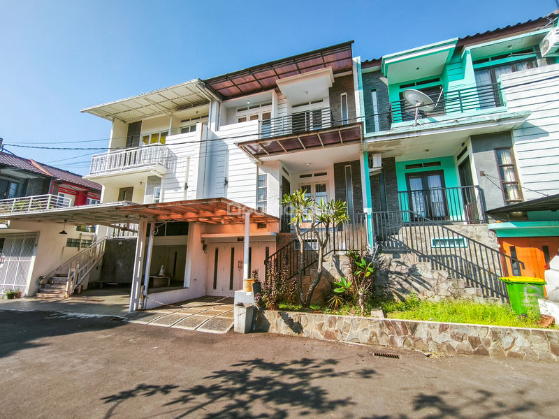 Perumahan Cyber Orchid Town House Blok B2