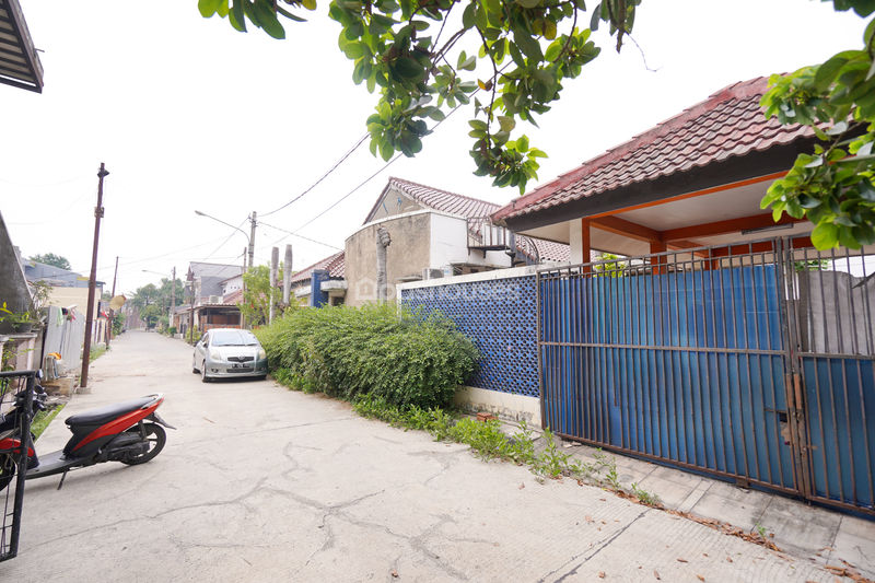 Perumahan Dukuh Zamrud, Blok T3 No.1