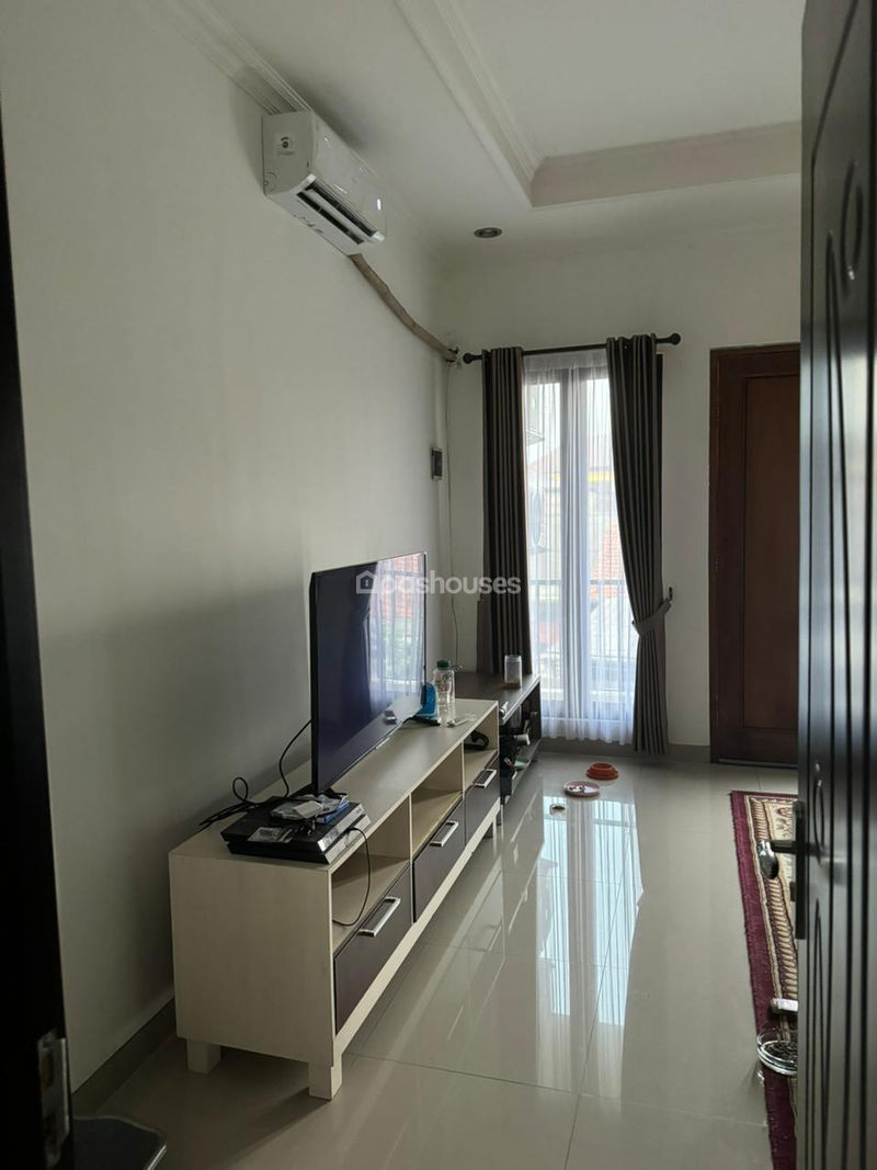 Jalan Bina Asih No.10 Bekasi
