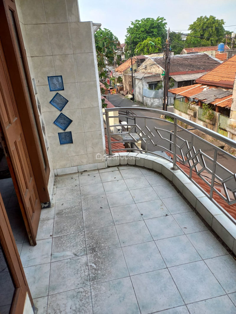 Jalan Pulo Asem Rawamangun