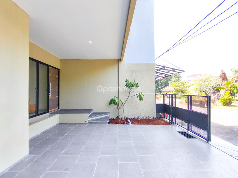 Kencana Loka BSD Sektor 12.4 Blok Q1 No.11