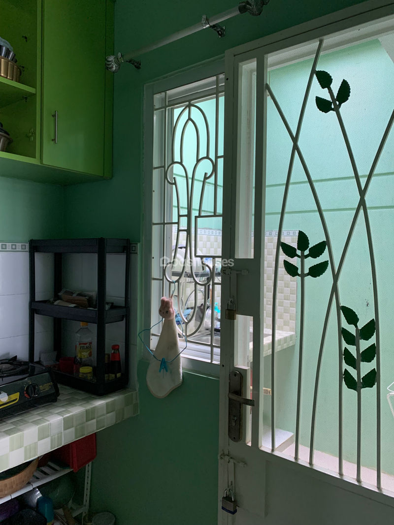 Komplek Trevista Residence Blok B-12
