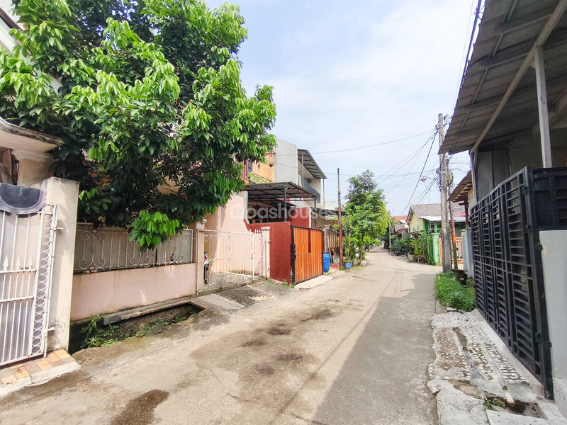 Jalan Semeru Raya