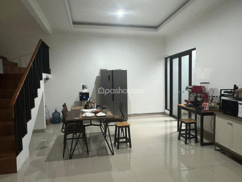 Jalan Bina Asih No.10 Bekasi