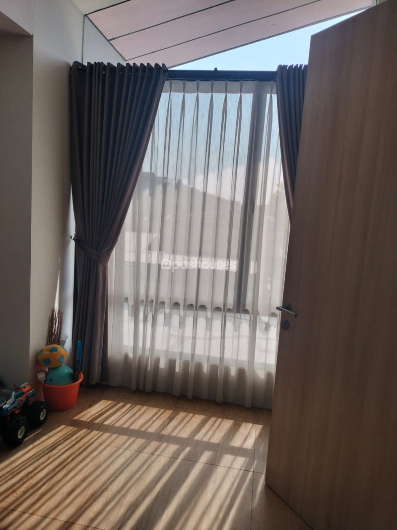 Perumahan Waterfront Estate Lippo Cikarang No.85