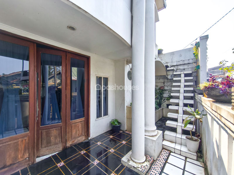 Jalan Babakan Kelapa Dua No.24