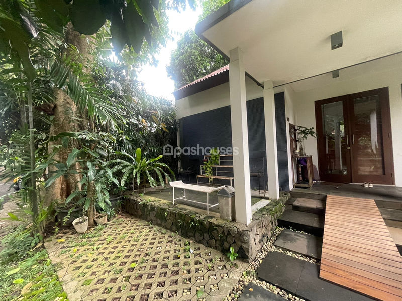 Jalan Flamboyan Raya No.19