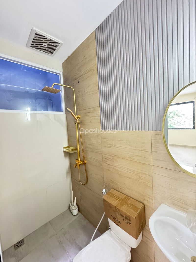 Kencana Loka BSD Blok T1 No.12