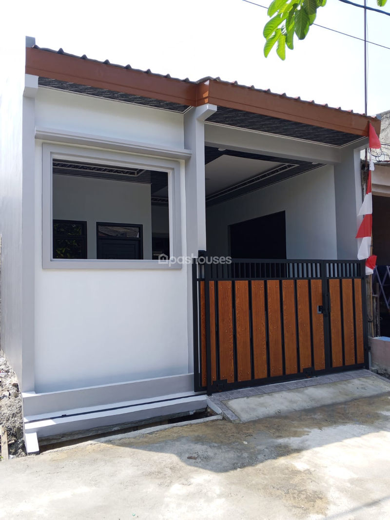 Perumahan Bukit Waringin, Blok E3 No.8 