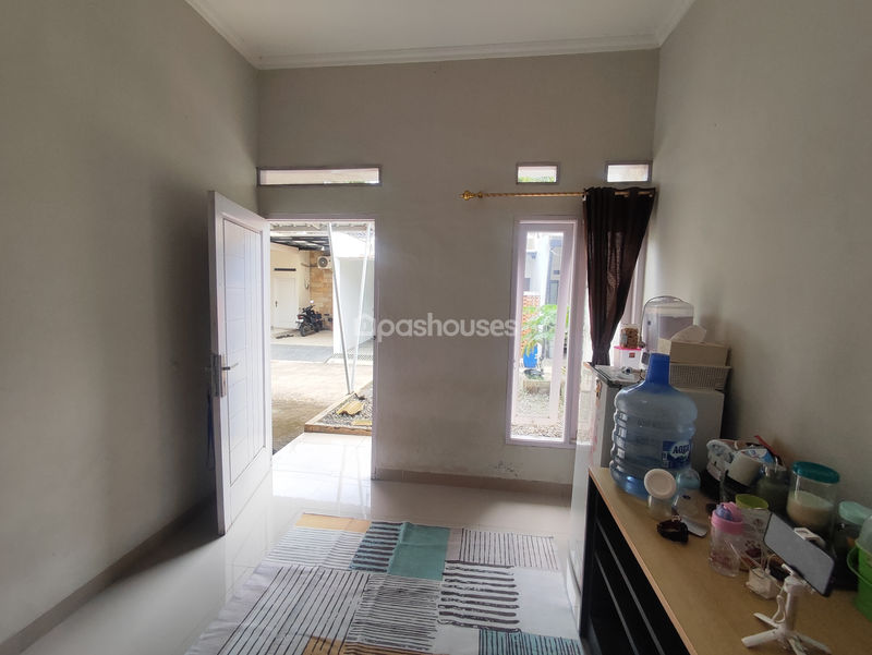 Perumahan Diamond Lake Side Blok K4 No.93