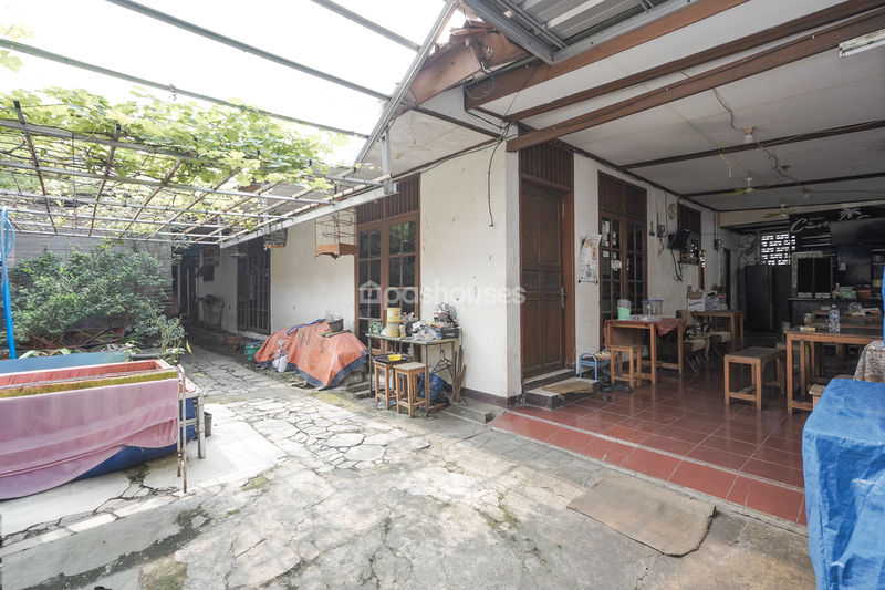 Jalan Penegak Gang VI No.5 Palmeriam