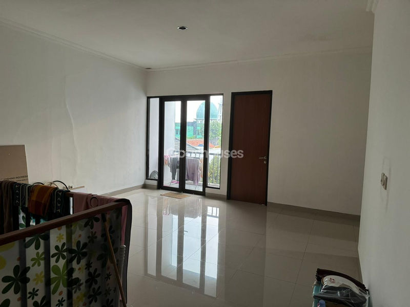 Jalan Bina Asih No.10 Bekasi