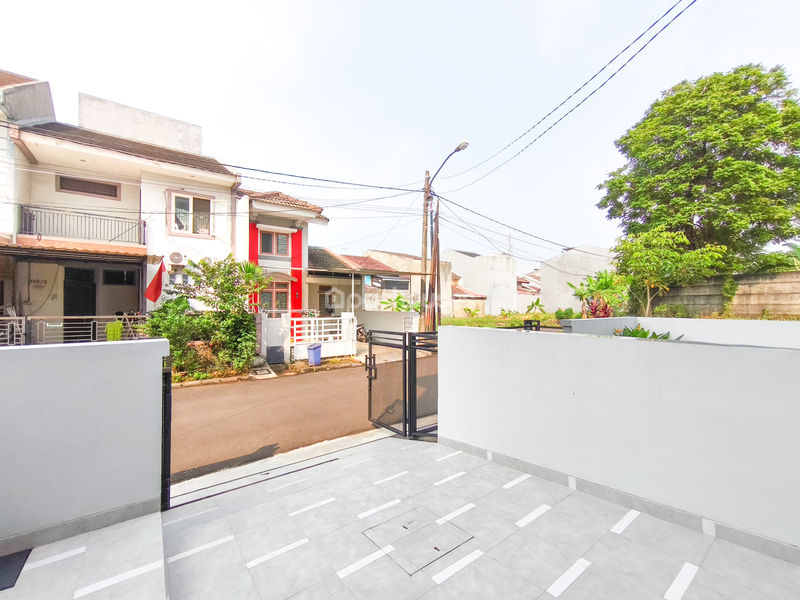 Jalan Kelapa Molek 3 Sektor 8B Blok FA5 No.6
