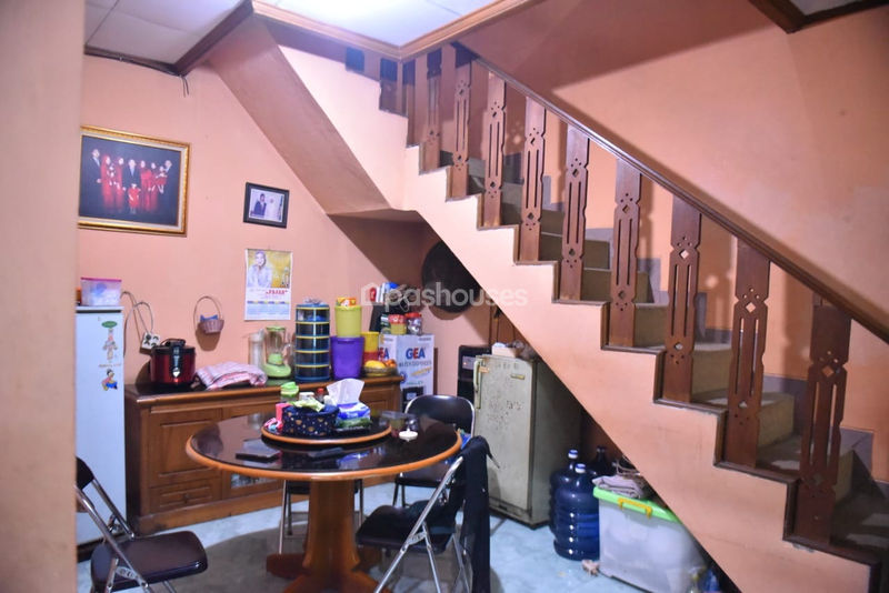 Jalan Haji Terin Depok