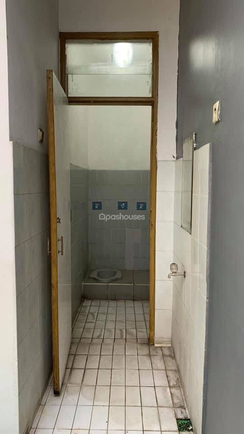Jalan Edelweis Tengah Blok B1