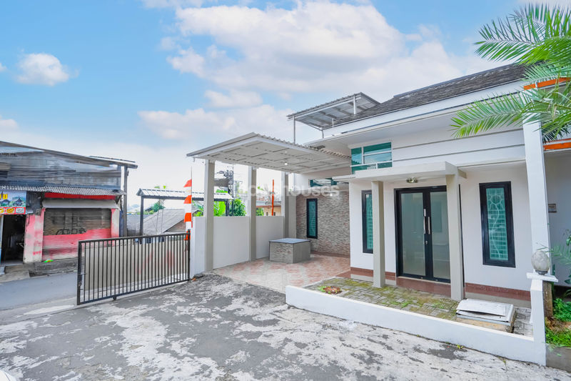 Town House Griya Widya