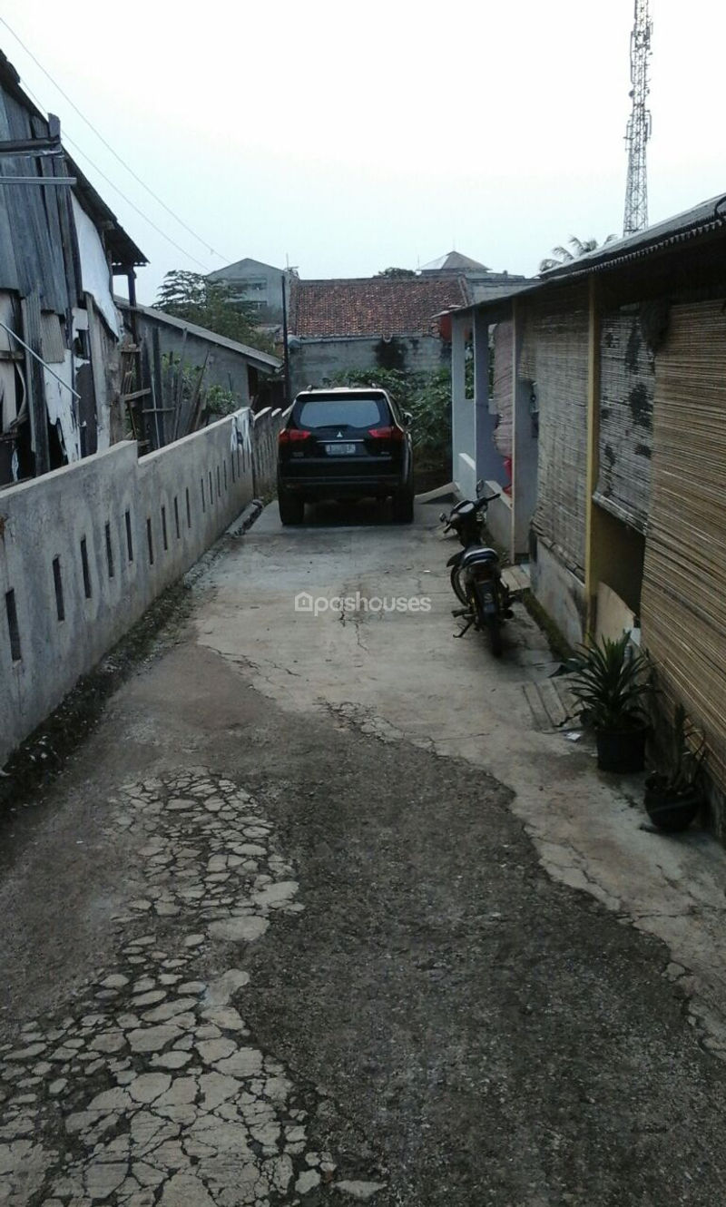 Jalan Raya Keadilan Depok